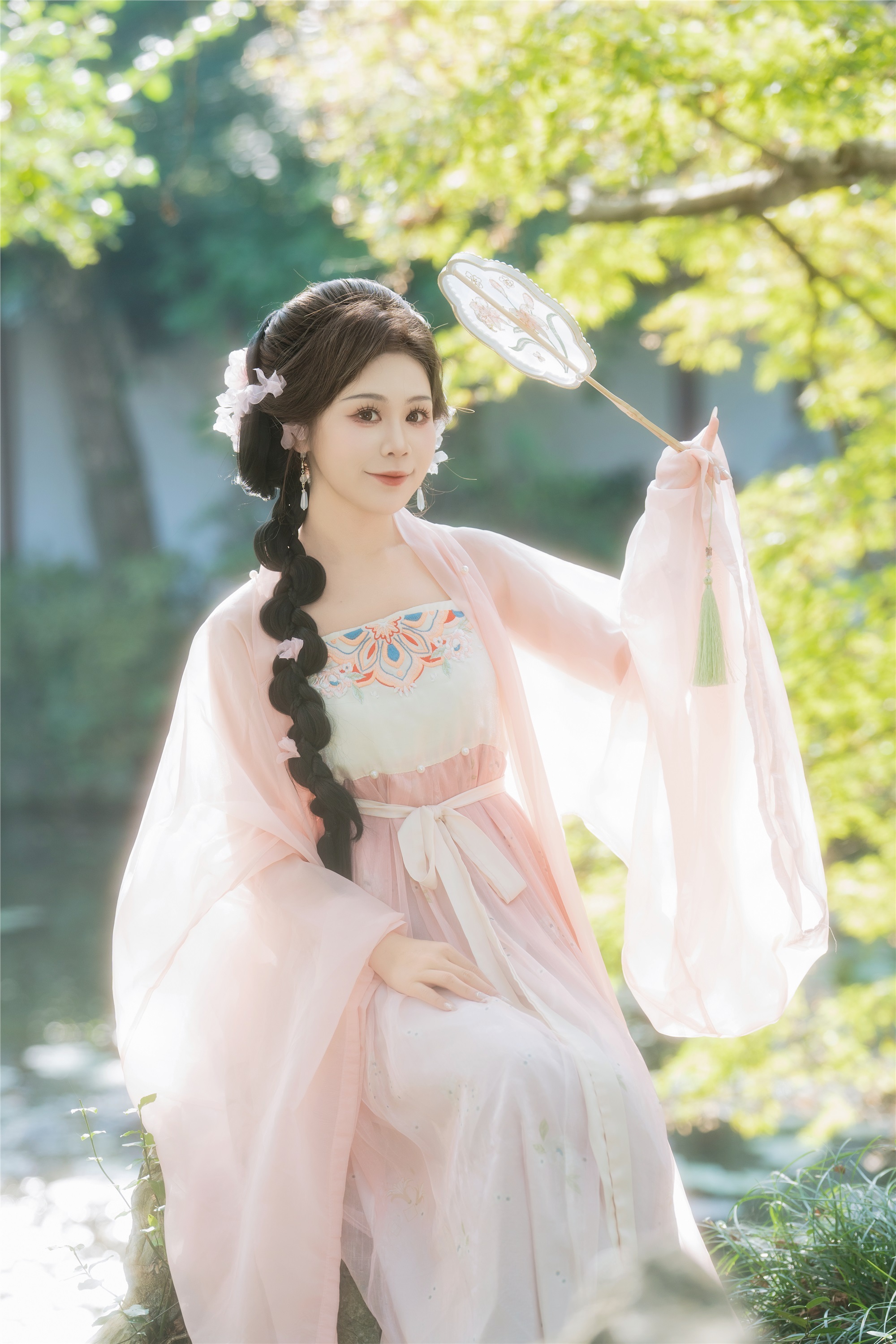 YITUYU艺图语 2025.01.02 粉色温婉 泡芙小方